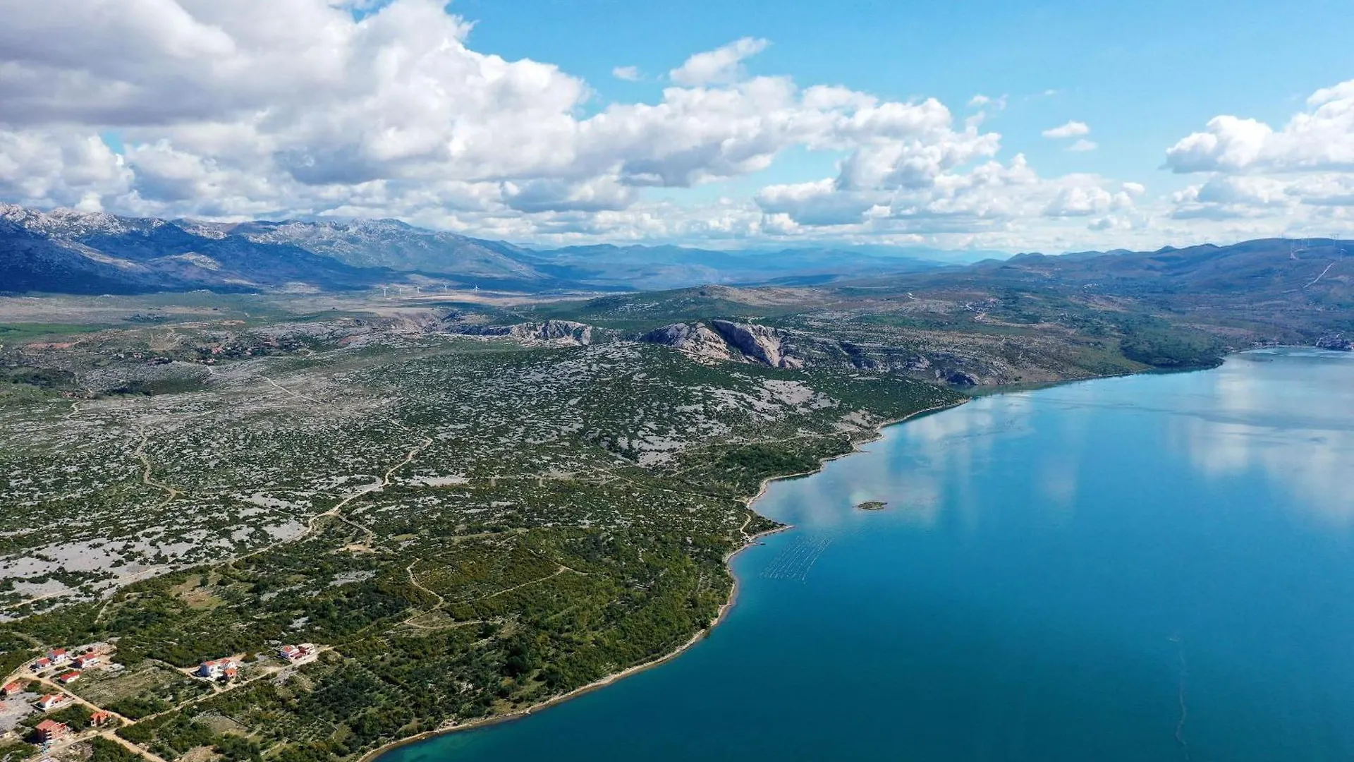 Laura, No 1 Apartment Maslenica Croatia