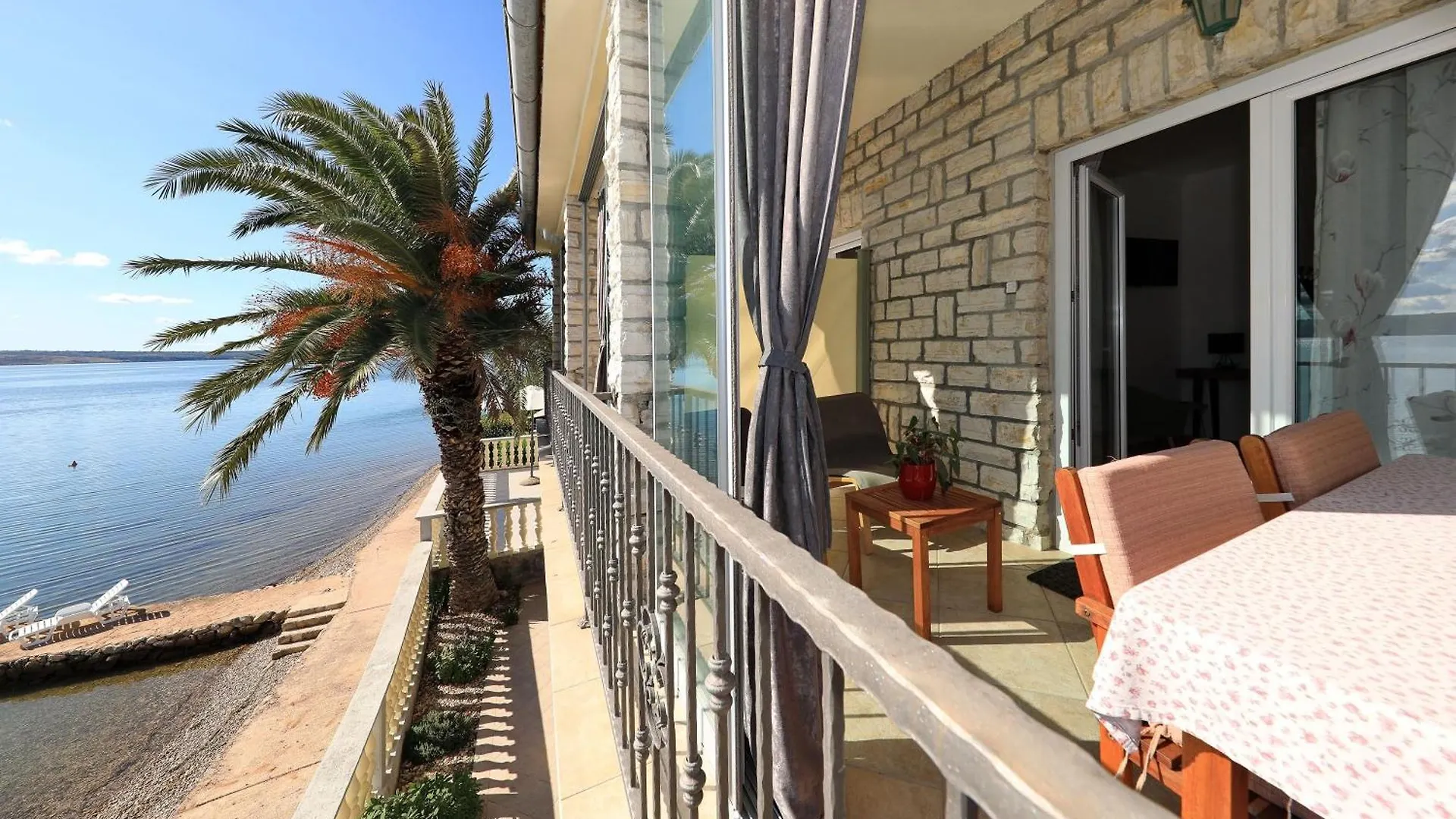 Apartmán Laura, No 1 Maslenica Chorvatsko